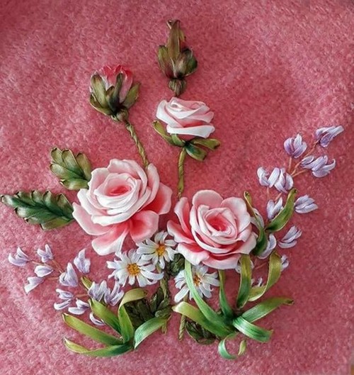flores bordadas con cintas