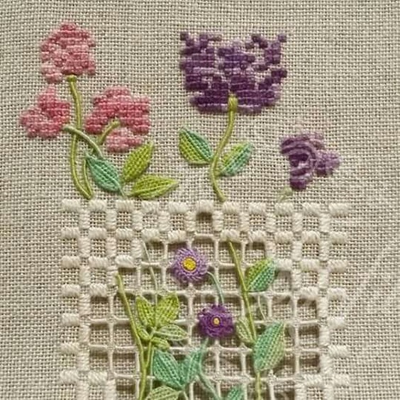 reticello embroidery with flowers