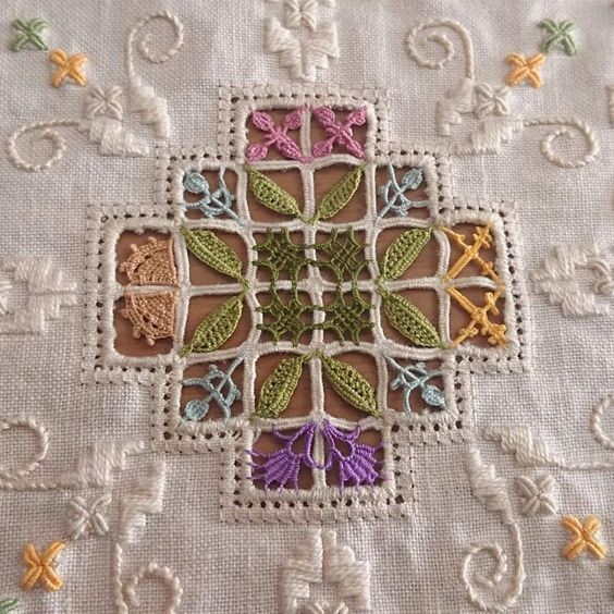 pretty reticello embroidery